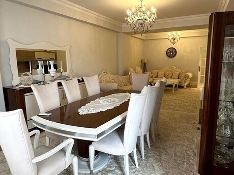 3 otaqlı yeni tikili - Elmlər Akademiyası m. - 165 m²