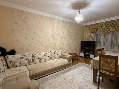 3 otaqlı köhnə tikili - Yeni Günəşli q. - 85 m²