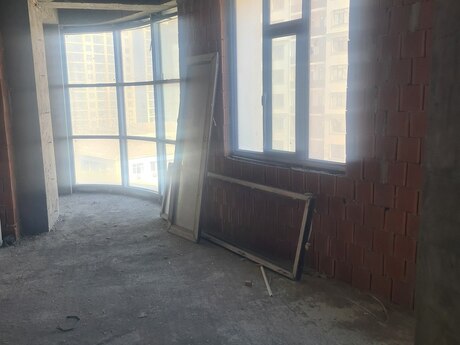 4 otaqlı yeni tikili - Gənclik m. - 168 m²