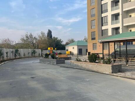 4-комн. новостройка - м. Азадлыг проспекти - 115 м²