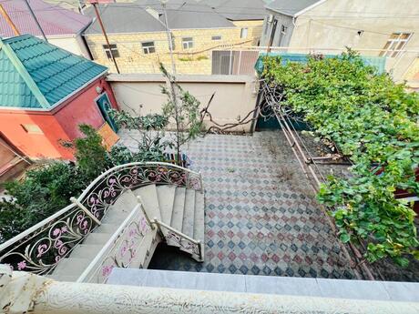 7 otaqlı həyət evi/bağ evi - Masazır q. - 340 m²