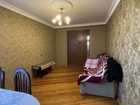 3 otaqlı köhnə tikili - Hövsan q. - 55 m²