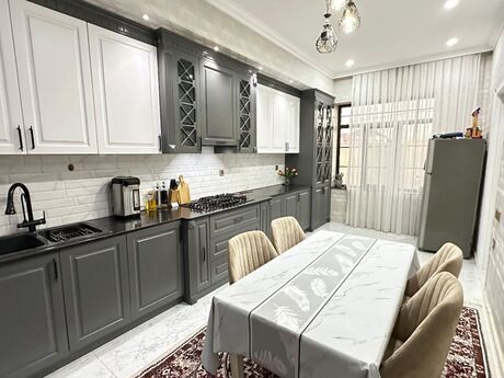 5 otaqlı həyət evi/bağ evi - Binəqədi q. - 260 m²