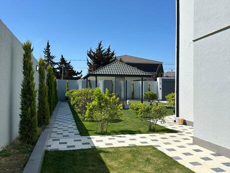 8 otaqlı həyət evi/bağ evi - Buzovna q. - 350 m²