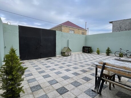 House with Garden, Villa For Sale