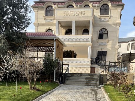 8 otaqlı həyət evi/bağ evi - Həzi Aslanov q. - 420 m²
