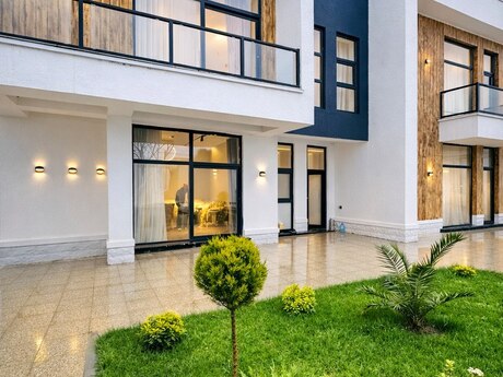 4 otaqlı həyət evi/bağ evi - Mərdəkan q. - 180 m²