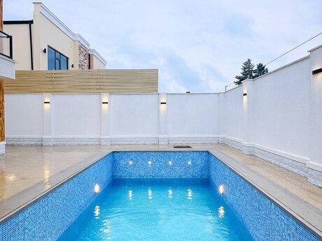 4 otaqlı həyət evi/bağ evi - Mərdəkan q. - 180 m²