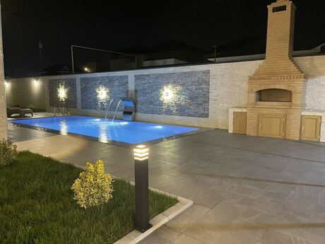 5 otaqlı həyət evi/bağ evi - Binə q. - 220 m²