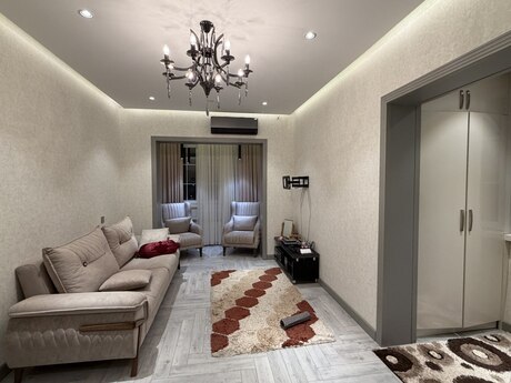 2 otaqlı köhnə tikili - Xalqlar Dostluğu m. - 65 m²