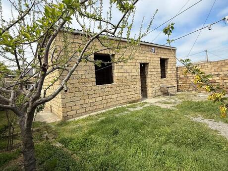 3 otaqlı həyət evi/bağ evi - Sulutəpə q. - 90 m²