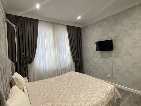 House with Garden, Villa For Rent