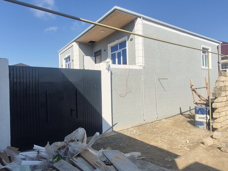 House with Garden, Villa For Sale