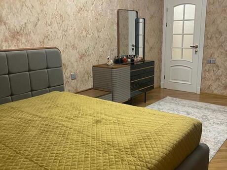 4 otaqlı yeni tikili - Azadlıq Prospekti m. - 157 m²