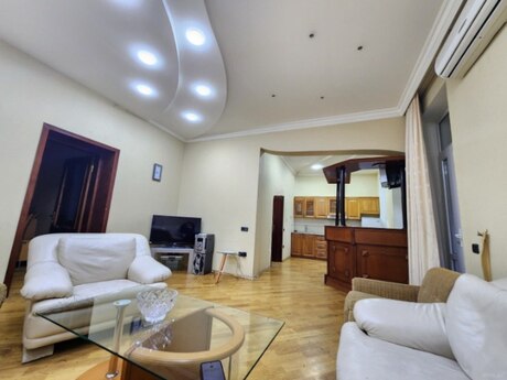 3 otaqlı köhnə tikili - Sahil m. - 90 m²