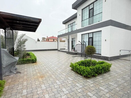 5-комн. дом/дача - пос. Бильгях - 450 м²