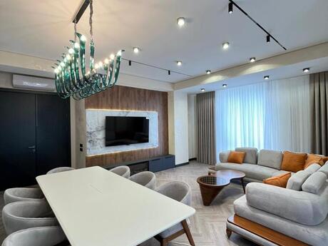 3 otaqlı mənzil, 142 m², Zümrüd Residence: 646 000 ₼ 3