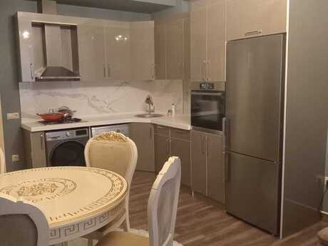 2 otaqlı yeni tikili - Elmlər Akademiyası m. - 76 m²