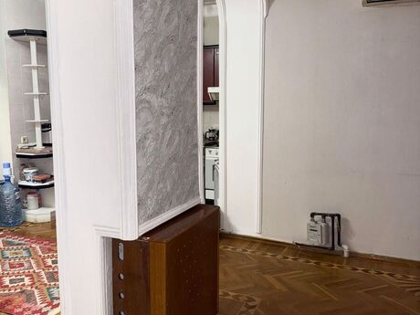 5 otaqlı köhnə tikili - Nəsimi r. - 165 m²