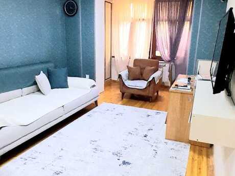 3 otaqlı köhnə tikili - Biləcəri q. - 68 m²
