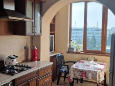 2 otaqlı köhnə tikili - Nəriman Nərimanov m. - 60 m²