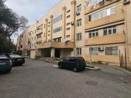 Elan №6035958 - Bakı, Memar Əcəmi m., 3 otaqlı, 100 m², 2/4 mərtəbə