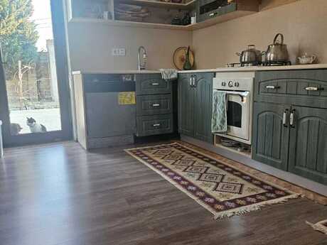 3 otaqlı həyət evi/bağ evi - Qala q. - 80 m²