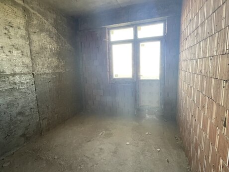 1 otaqlı yeni tikili - İnşaatçılar m. - 48 m²