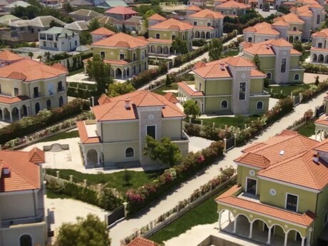 7 otaqlı həyət evi/bağ evi - Xəzər r. - 600 m²