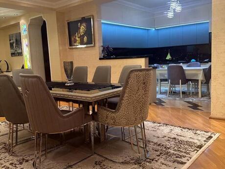 4 otaqlı yeni tikili - Şah İsmayıl Xətai m. - 220 m²
