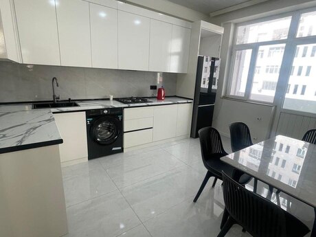 3 otaqlı yeni tikili - Həzi Aslanov m. - 110 m²