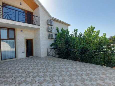 6 otaqlı həyət evi/bağ evi - Mərdəkan q. - 400 m²