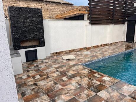 6 otaqlı həyət evi/bağ evi - Buzovna q. - 400 m²