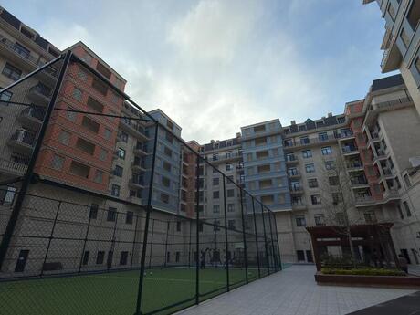 3 otaqlı yeni tikili - Xətai r. - 148.4 m²