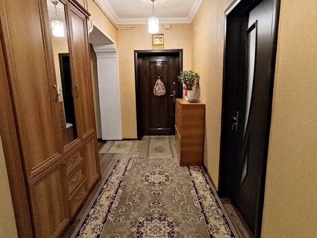 4 otaqlı yeni tikili - Şah İsmayıl Xətai m. - 100 m²