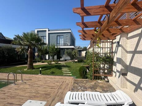 5 otaqlı həyət evi/bağ evi - Mərdəkan q. - 250 m²