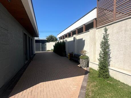 5 otaqlı həyət evi/bağ evi - Mərdəkan q. - 250 m²