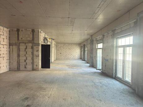 4 otaqlı yeni tikili - Xətai r. - 145 m²