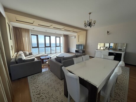 4 otaqlı yeni tikili - Şah İsmayıl Xətai m. - 224 m²
