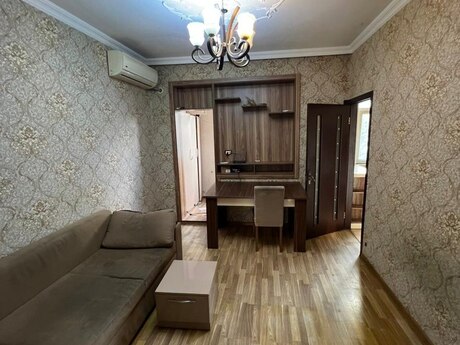 Объявление №6036640 - Баку, м. Мемар Аджеми, 2-комн., 45 м², 4/5 этаж