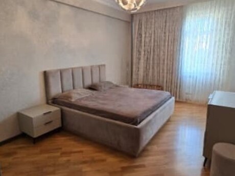 4 otaqlı mənzil, 143 m², İnşaatçılar: 390 000 ₼ 4