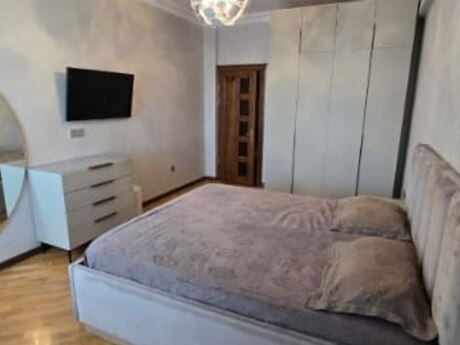 4 otaqlı mənzil, 143 m², İnşaatçılar: 390 000 ₼ 5
