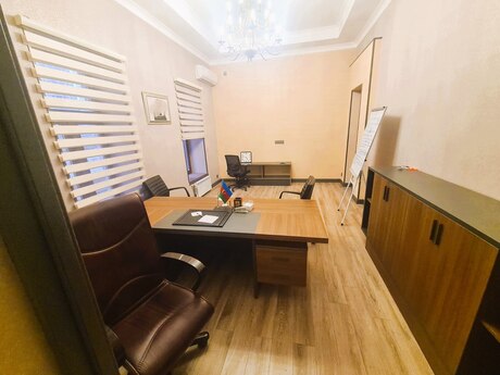 Obyekt - İçəri Şəhər m. - 135 m²