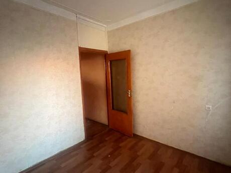 5 otaqlı köhnə tikili - Suraxanı r. - 103 m²