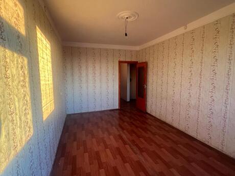 5 otaqlı köhnə tikili - Suraxanı r. - 103 m²