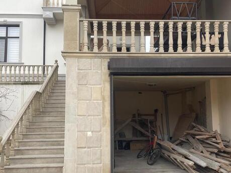 6 otaqlı həyət evi/bağ evi - Badamdar q. - 300 m²