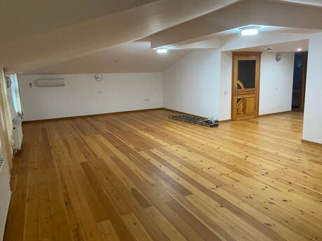 House with Garden, Villa For Rent