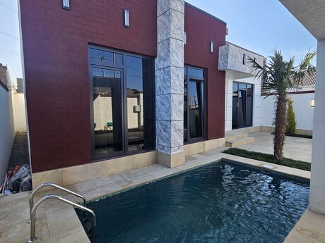 4 otaqlı həyət evi/bağ evi - Mərdəkan q. - 140 m²