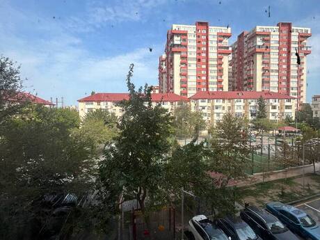 4 otaqlı köhnə tikili - Neftçilər m. - 90 m²