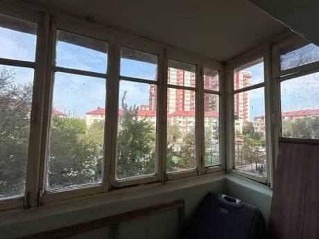4 otaqlı köhnə tikili - Neftçilər m. - 90 m²